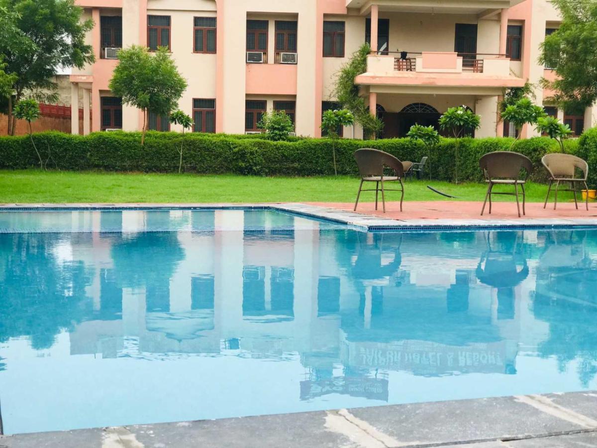Oyo Srk Hotel & Resort Dźajpur Zewnętrze zdjęcie